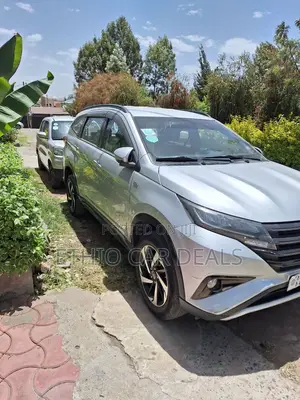 Toyota Rush 2022 Silver