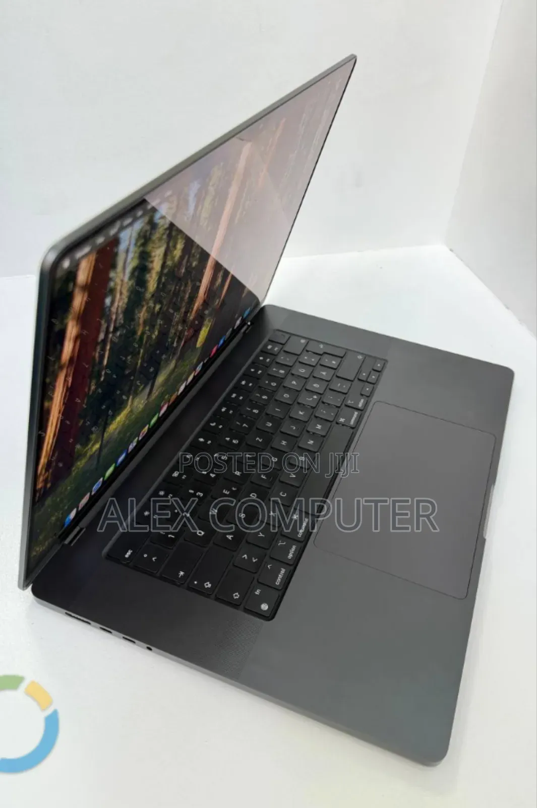 New Apple MacBook Pro 2023 M3 Pro 16-inch 18GB Apple M3 Pro SSD 512GB