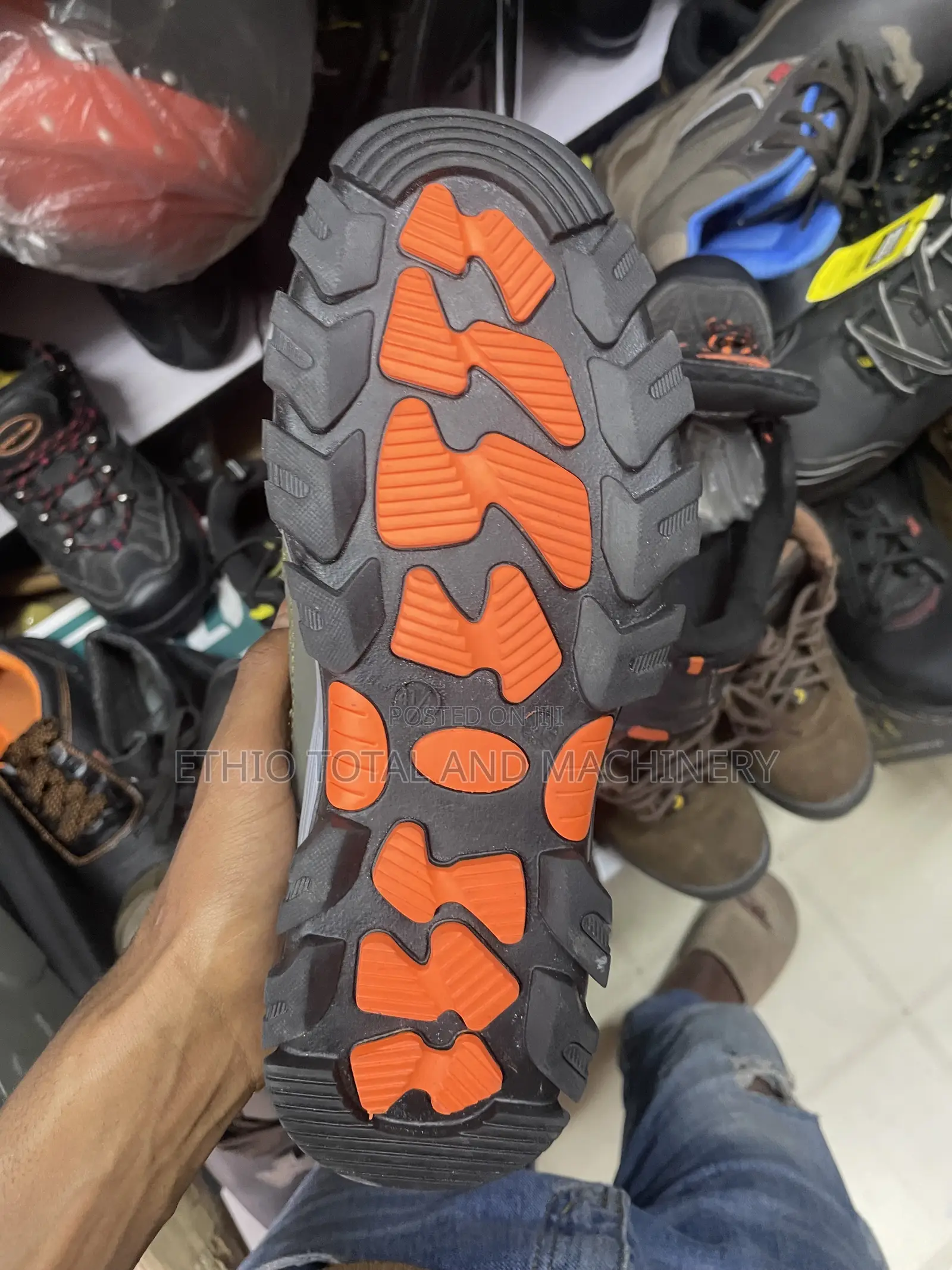 Finder Safety Shoes 👞