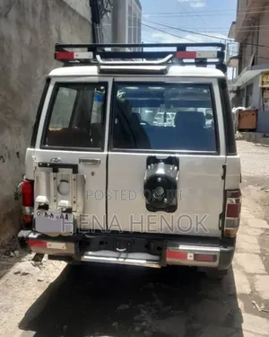 Toyota Land Cruiser 2014 White
