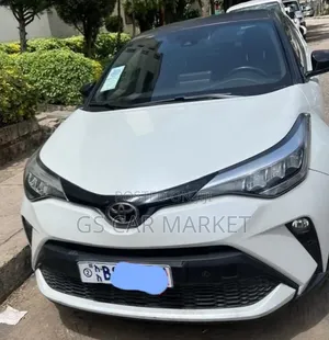 Toyota C-HR 2020 Ivory
