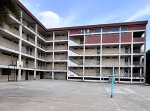 School Building for Sale, 10,000 Square Meters, 112 Rooms