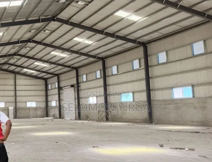 Warehouse for Sale, Area 10000 Square Meters.