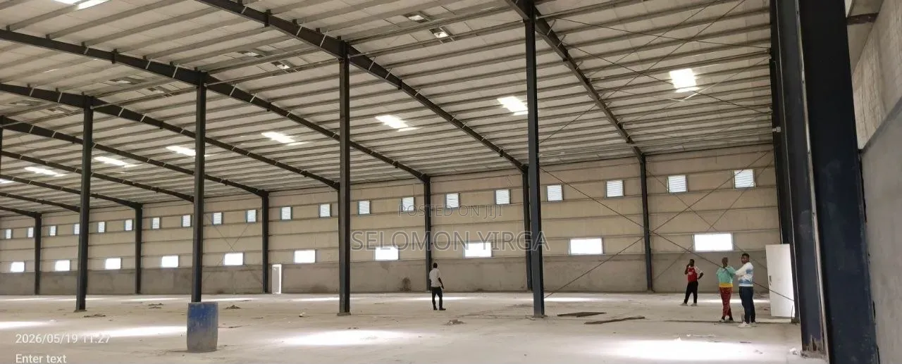 Warehouse for Sale, Area 10000 Square Meters.