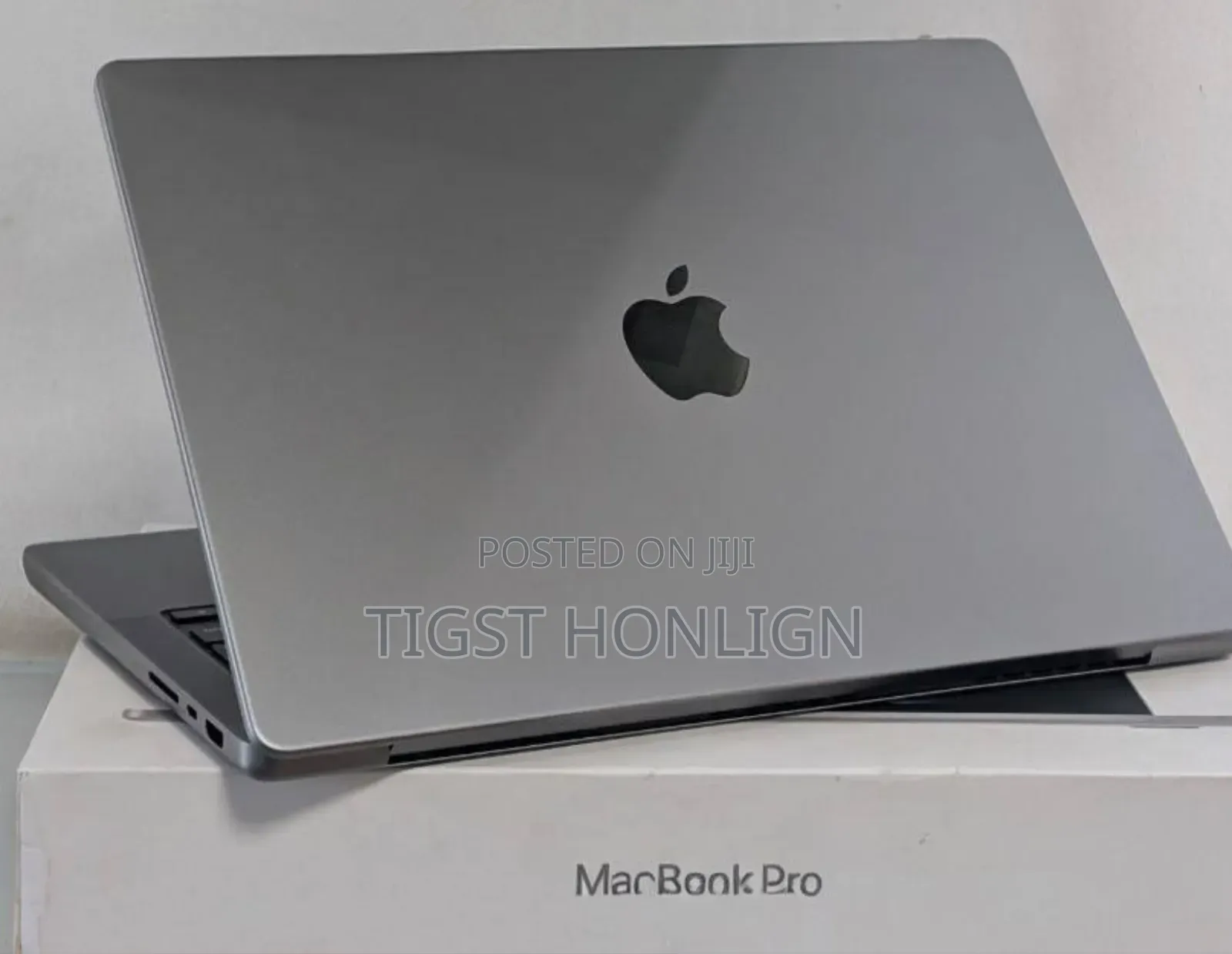 New Laptop Apple MacBook Pro 16GB Apple M2 SSD 512GB