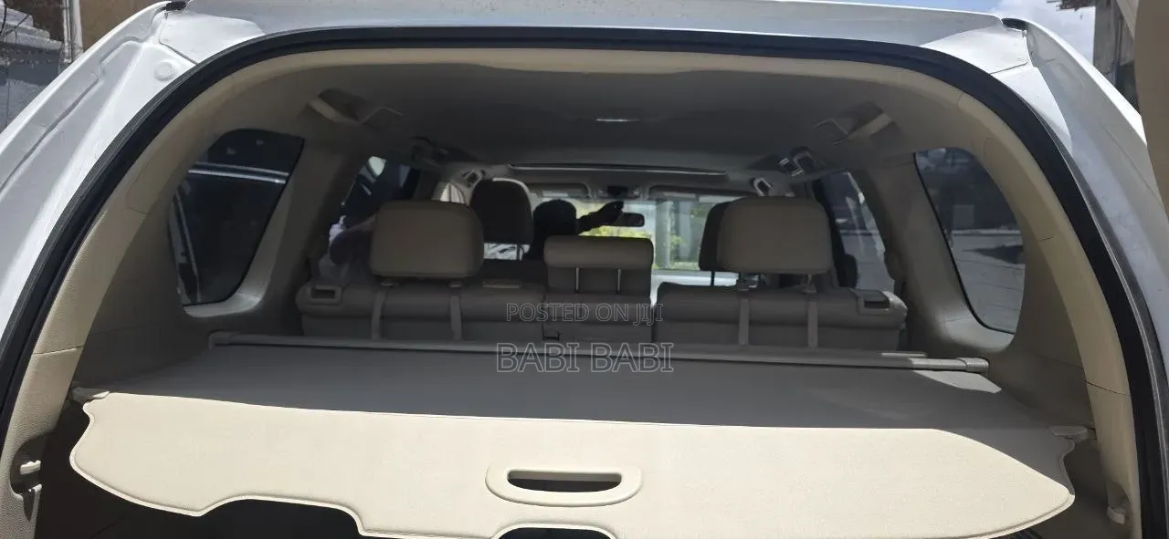 Toyota Land Cruiser Prado 2022 White