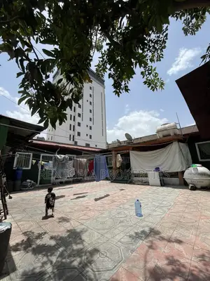 5bdrm Villa in Bole for sale