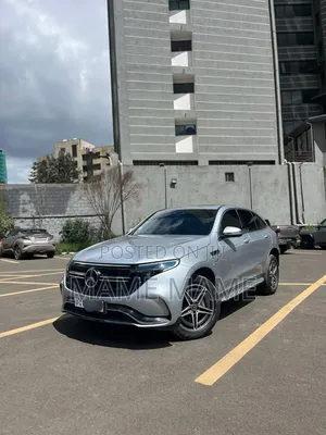Mercedes-Benz EQC EQC400 4MATIC 2022 Silver