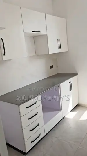 Furnished 3bdrm Apartment in ግሎባል ሆቴል, Kirkos for sale