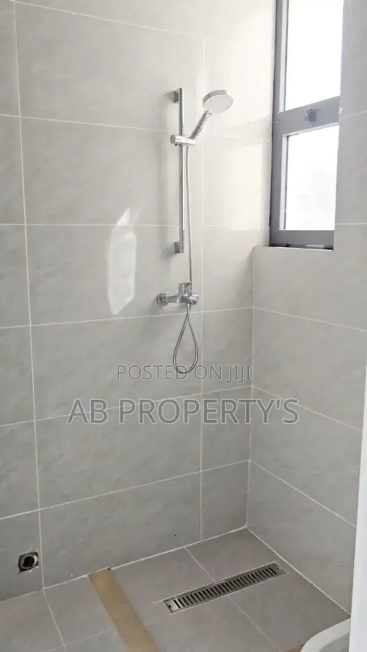 Furnished 3bdrm Apartment in ግሎባል ሆቴል, Kirkos for sale