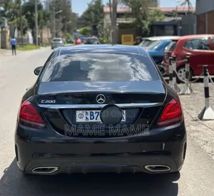 Mercedes-Benz C200 2021 Black