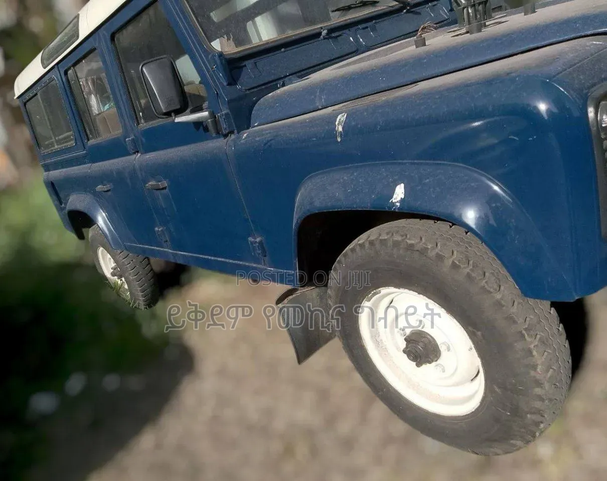 Land Rover Defender 1996 Blue