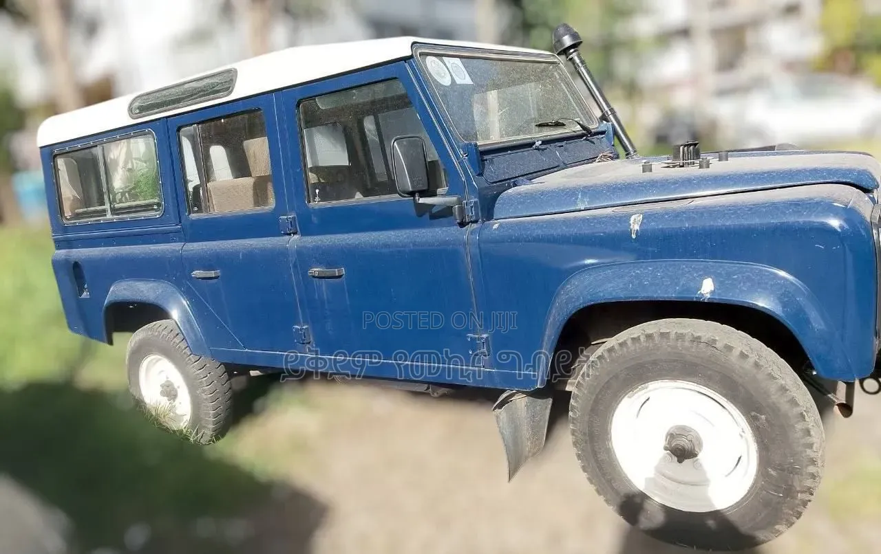 Land Rover Defender 1996 Blue
