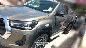 Toyota Hilux 2021 Purple
