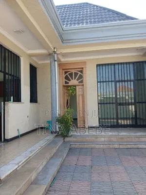 4bdrm Villa in Akaky Kaliti for sale