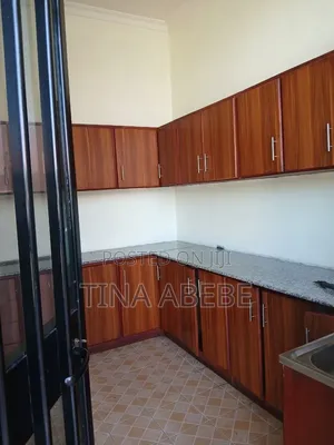 4bdrm Villa in Akaky Kaliti for sale