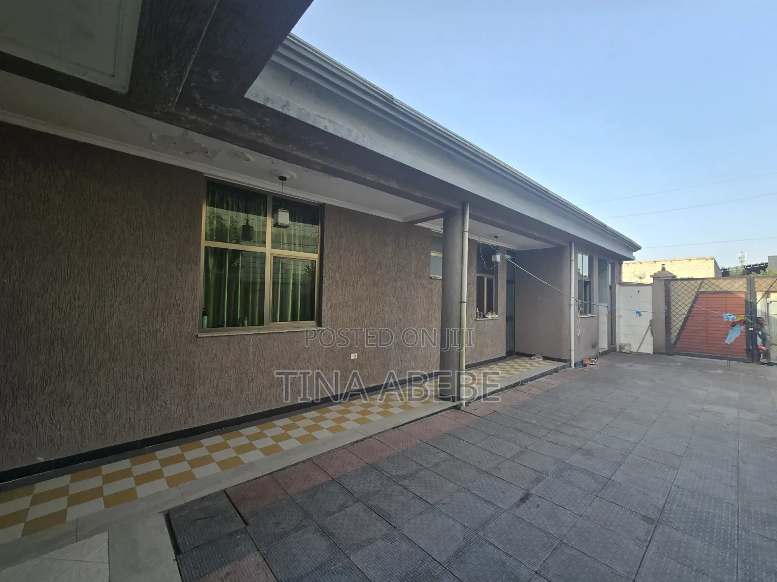 7bdrm Villa in Akaky Kaliti for sale