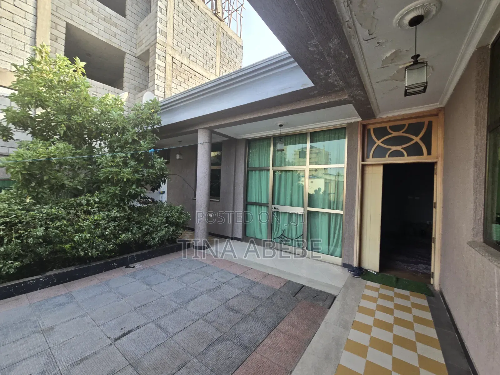 7bdrm Villa in Akaky Kaliti for sale