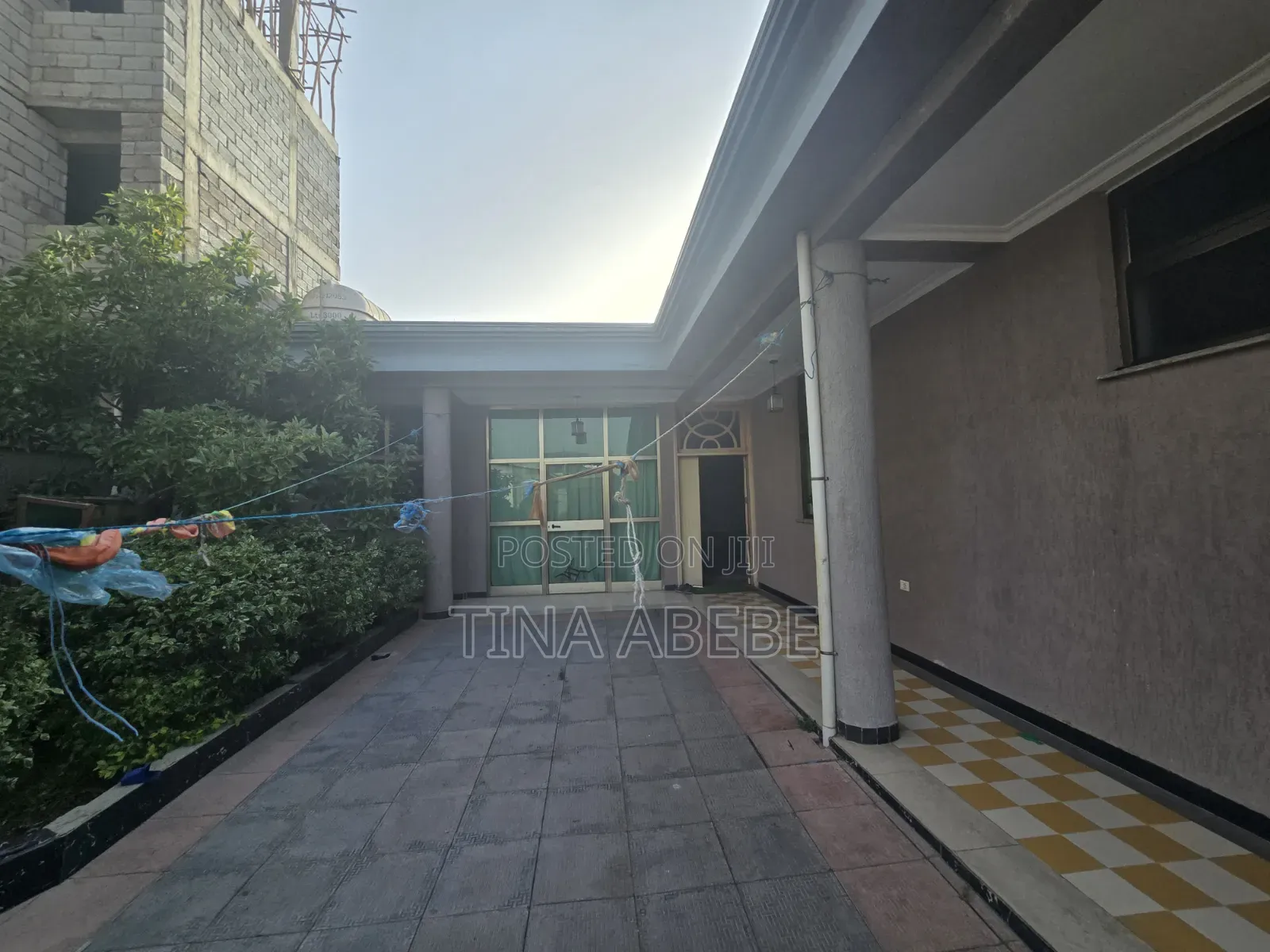 7bdrm Villa in Akaky Kaliti for sale