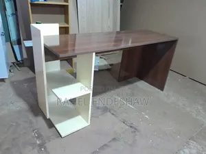Laminated Mdf Classic Reading Table