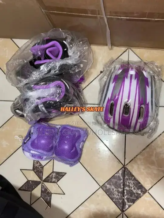 Glider Rollerskate Quad Pu Light Wheels