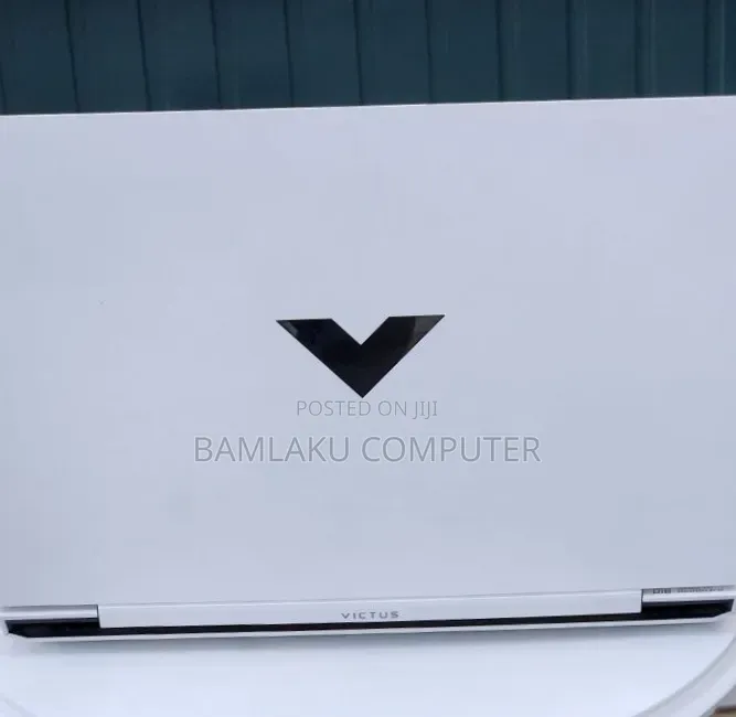 New Laptop HP Victus 16 16GB Intel Core i7 SSD 512GB