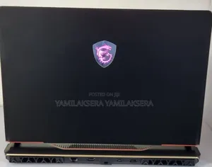 New Laptop MSI Raider 18 HX AI A2XW 32GB Intel Core i9 SSD 1T