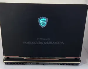 New Laptop MSI Raider 18 HX AI A2XW 32GB Intel Core i9 SSD 1T