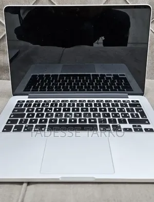 New Laptop Apple MacBook Pro 2015 8GB Intel Core i5 SSD 128GB