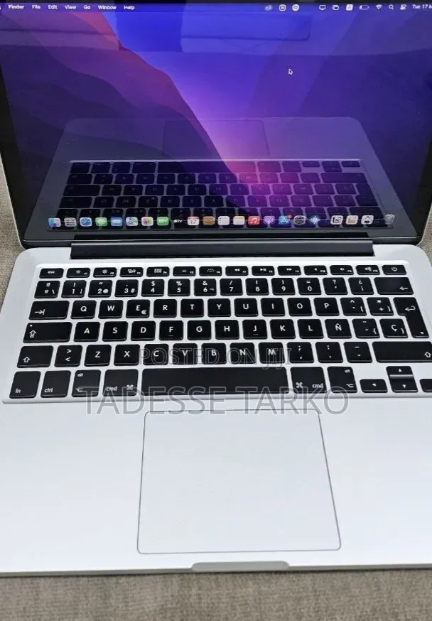 New Laptop Apple MacBook Pro 2015 8GB Intel Core i7 SSD 256GB
