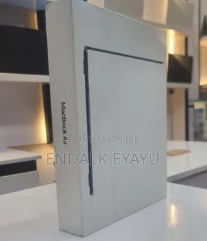 New Laptop Apple MacBook Air 16GB Apple M5 SSD 512GB