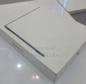 New Laptop Apple MacBook Air 16GB Apple M5 SSD 512GB