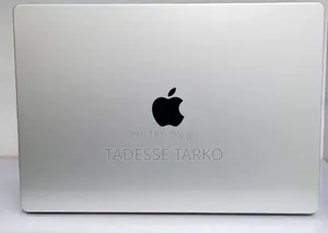 New Laptop Apple MacBook Air 2024 M3 15-inch 24GB Apple M3 SSD 512GB