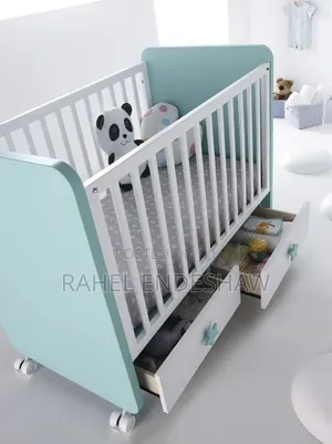 Comfortable Laminated Baby Bed