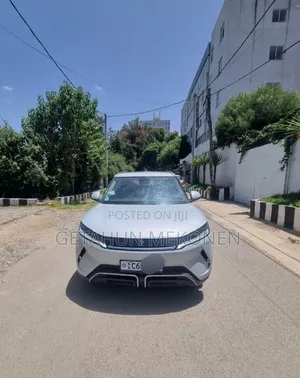 BYD Yuan Up 2025 Silver