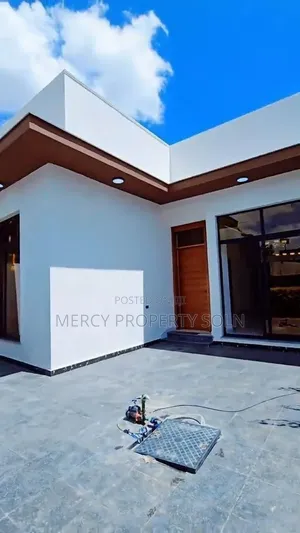 5bdrm Villa in Bole for sale