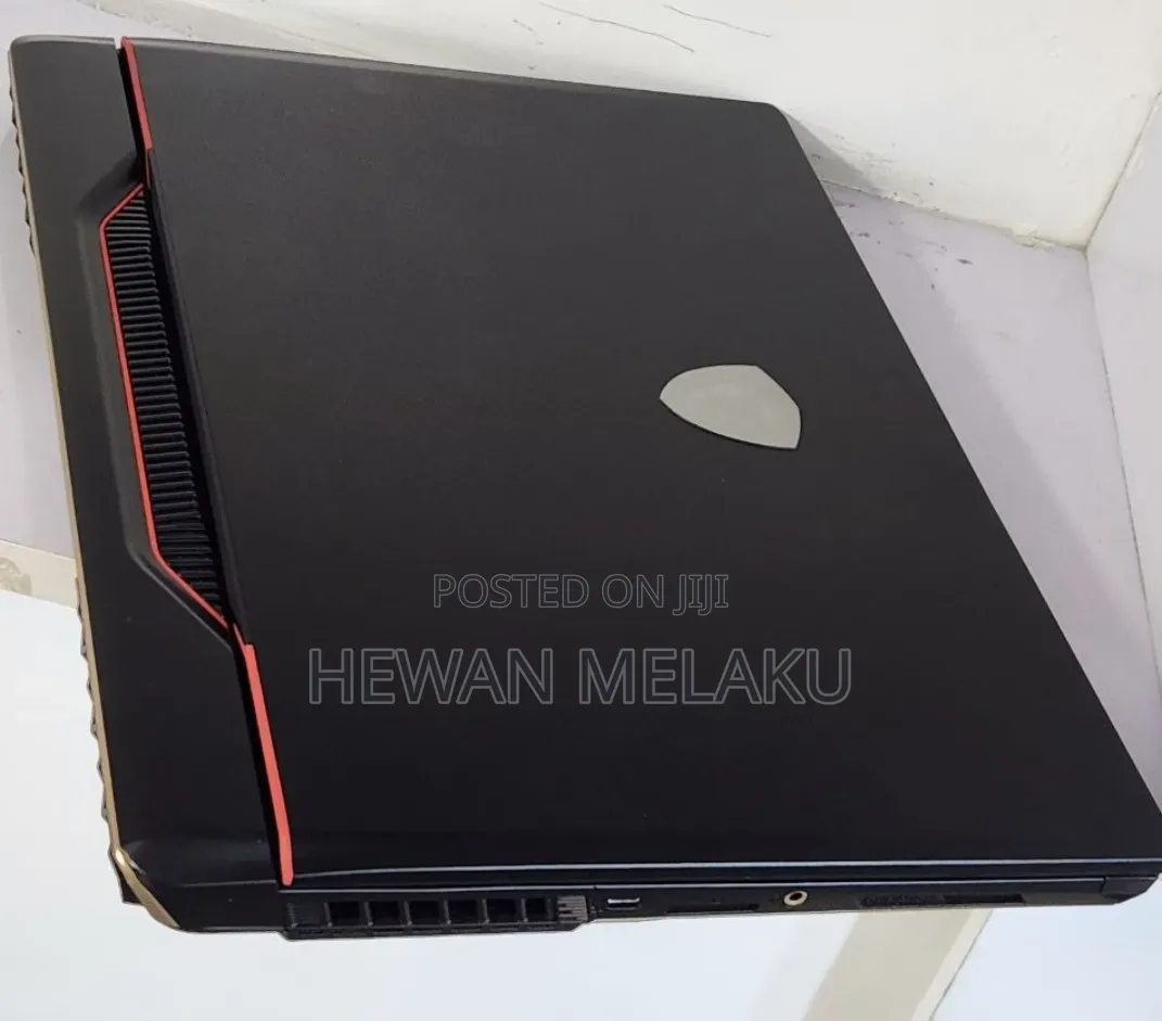 New Laptop MSI Raider GE68HX 13VI-202US 32GB Intel Core i9 SSD 1T
