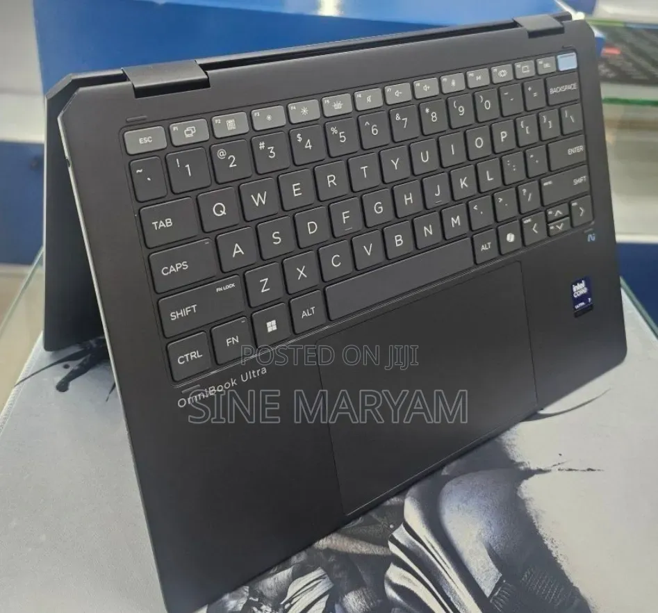 New Laptop HP OmniBook Ultra Flip 14" 16GB Intel Core Ultra 7 SSD 1T