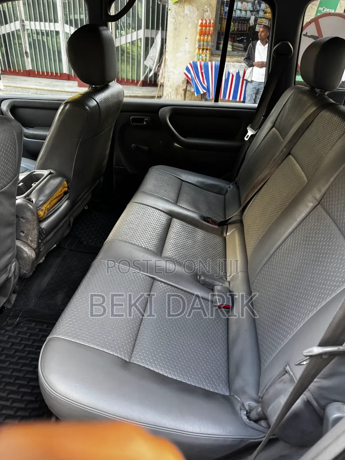 Toyota Land Cruiser 2005 White