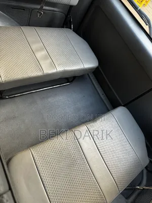 Toyota Land Cruiser 2005 White
