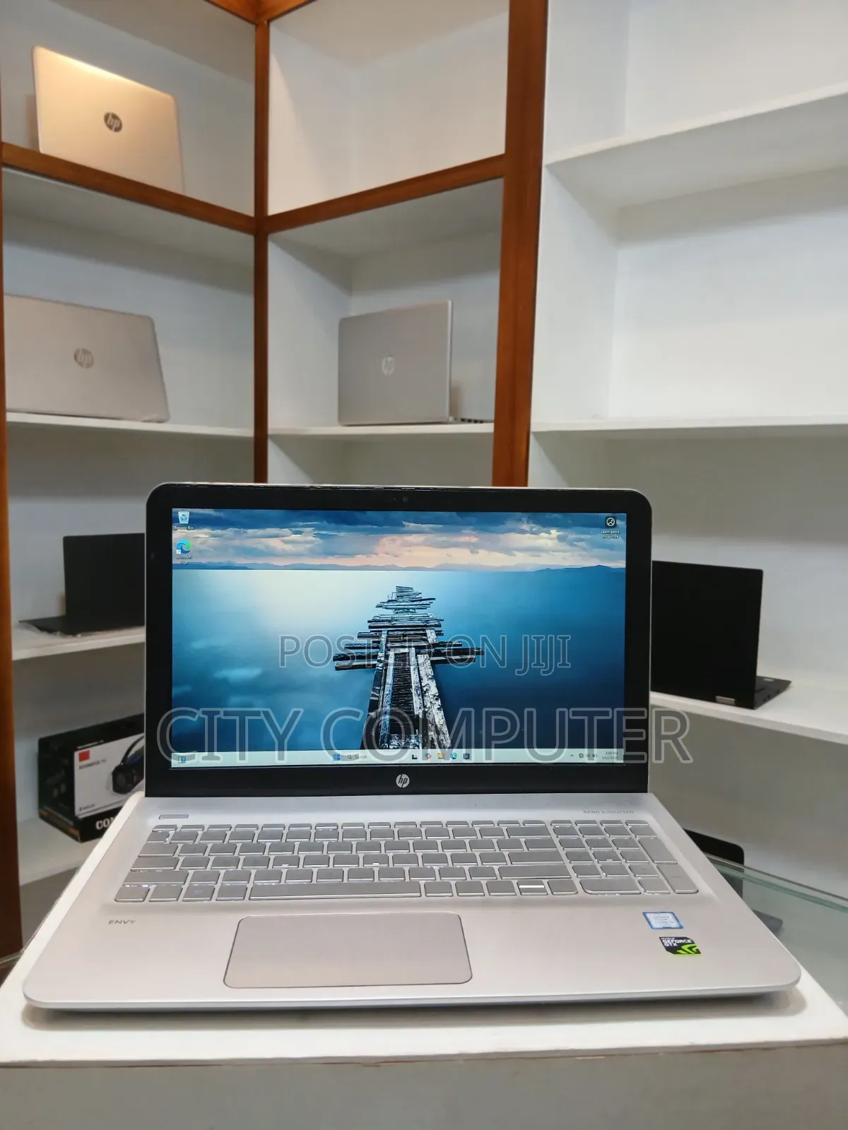 New Laptop HP Envy x360 8GB Intel Core i5 HDD+SSD 128GB