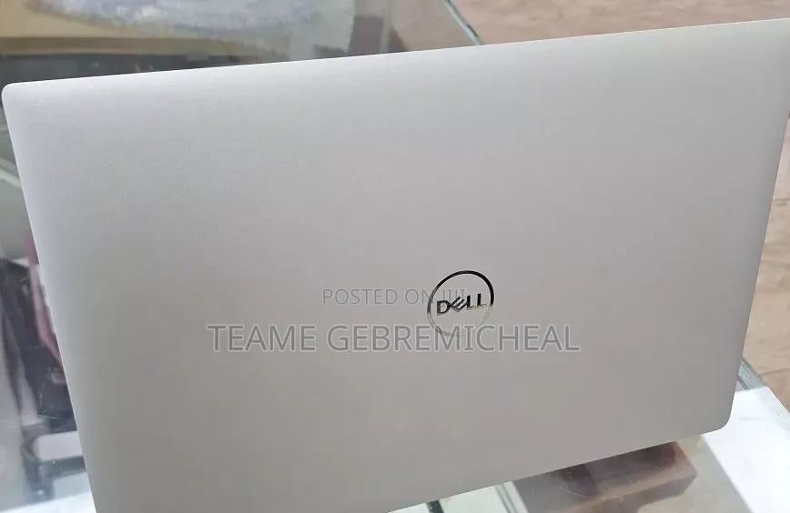 New Laptop Dell XPS 15 16GB Intel Core i7 SSD 512GB