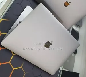New Laptop Apple MacBook Air 8GB Apple M1 SSD 512GB