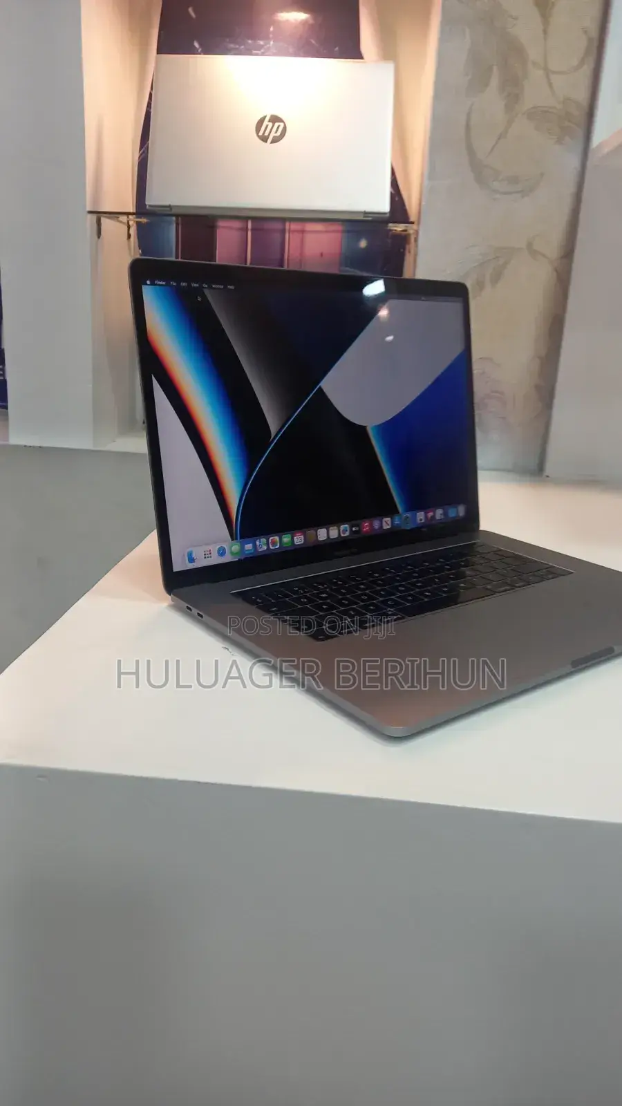 New Laptop Apple MacBook Pro 2017 16GB Intel Core i7 SSD 512GB