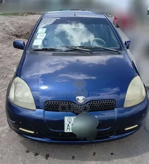 Toyota Vitz 2001 Blue