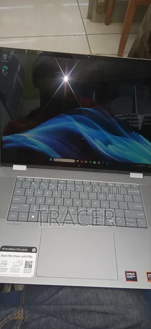 New Laptop HP OmniBook 5 Flip 8GB AMD Ryzen 5 SSD 500GB