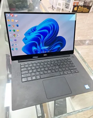 New Laptop Dell XPS 15 16GB Intel Core i7 SSD 512GB