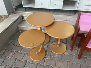 Nesting Table