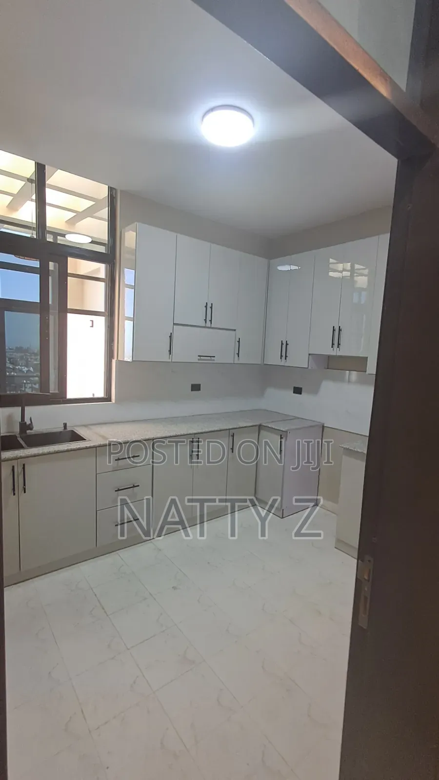 3bdrm Penthouse in Summit, Yeka for rent