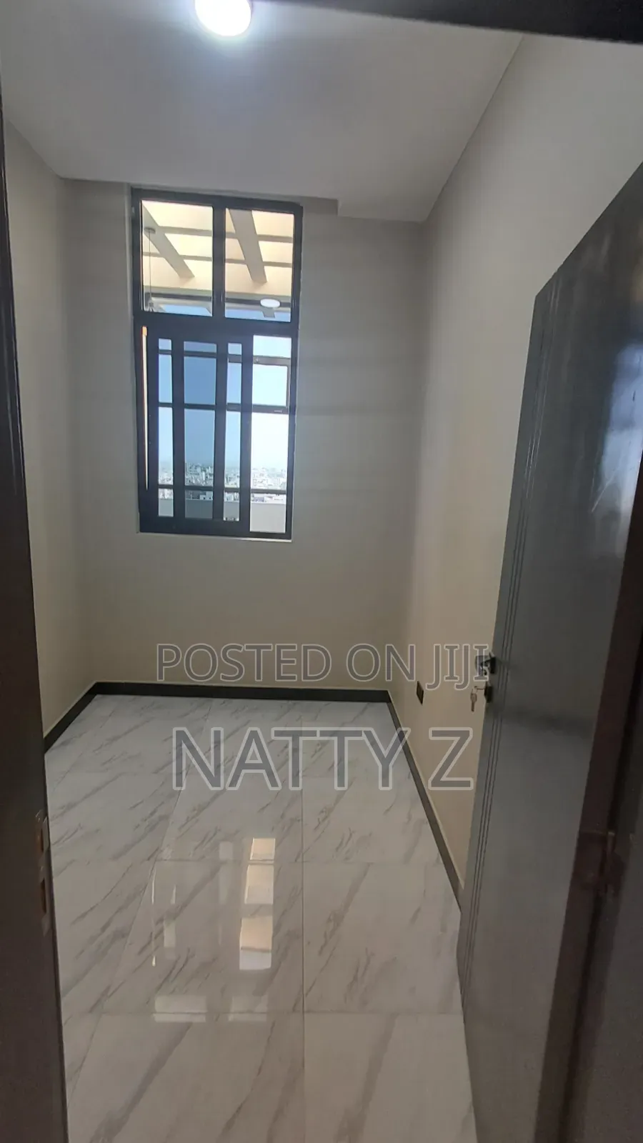 3bdrm Penthouse in Summit, Yeka for rent